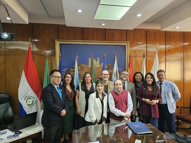 Foto de grupo en la convención en Paraguay.